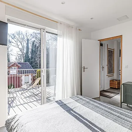 1 Bedroom Awesome Apartment In Coupvray *