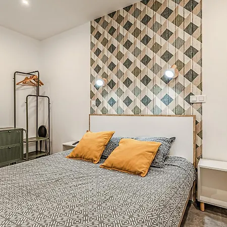 1 Bedroom Awesome In Apartamento *